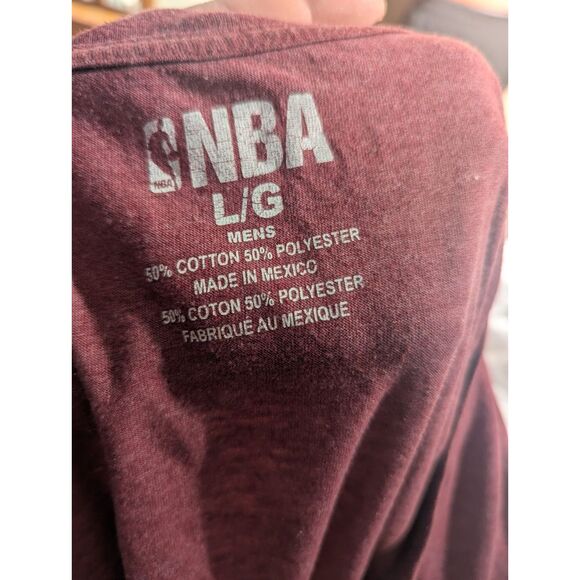 NBA Cleveland Cavaliers Graphic T-Shirt - Men's Size L - Picture 2 of 3